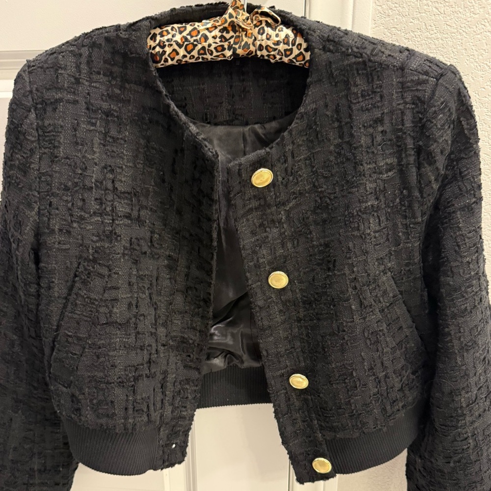 Zara black tweed looks like a Chanel style brand new size small
